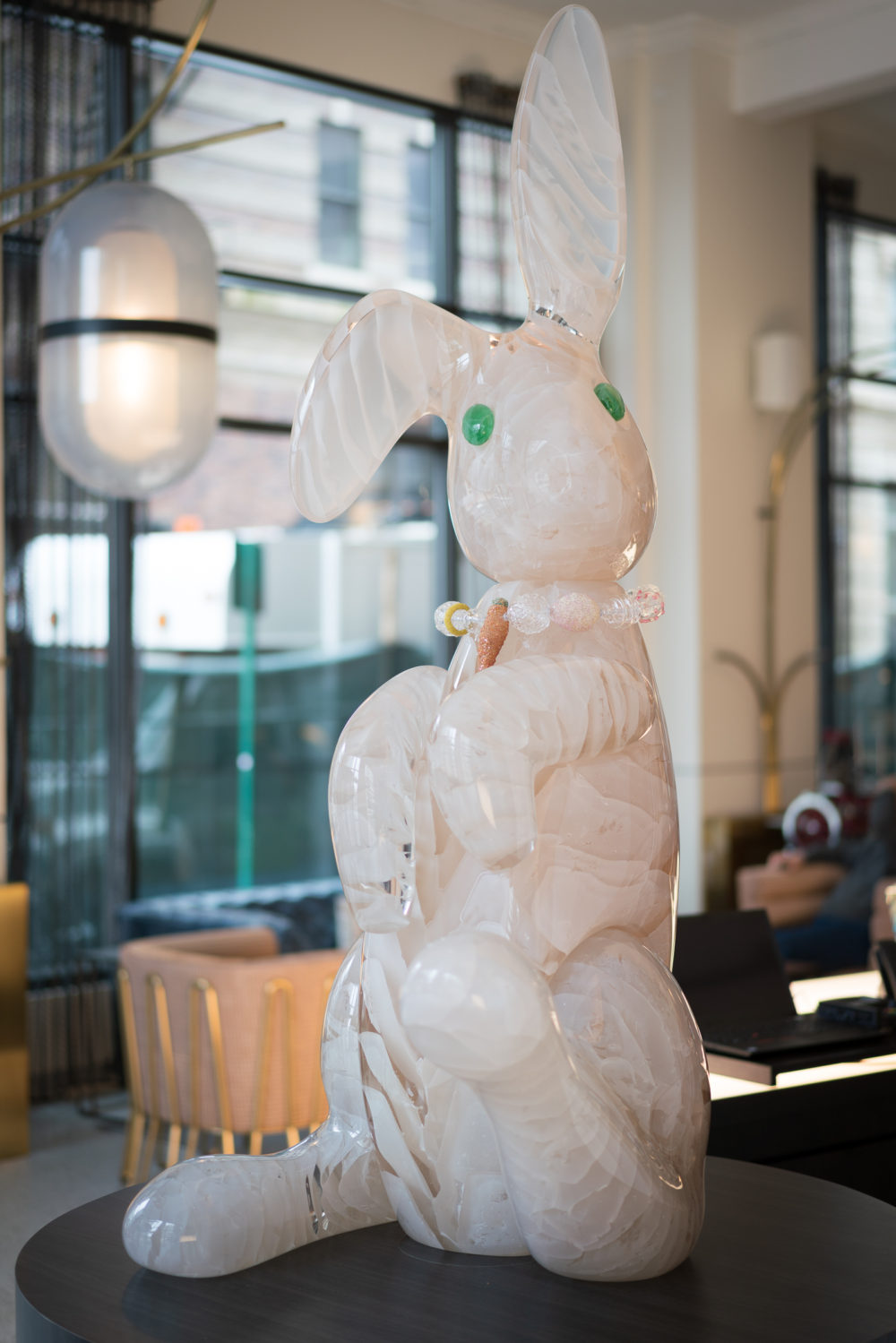 Tapping Bunny, Glass Light Hotel, Norfolk, USA dim